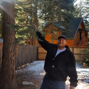 Meet your Posher, Adam